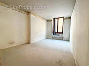 Appartement à MARSEILLE-1E