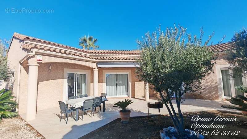 Maison à COURNONSEC