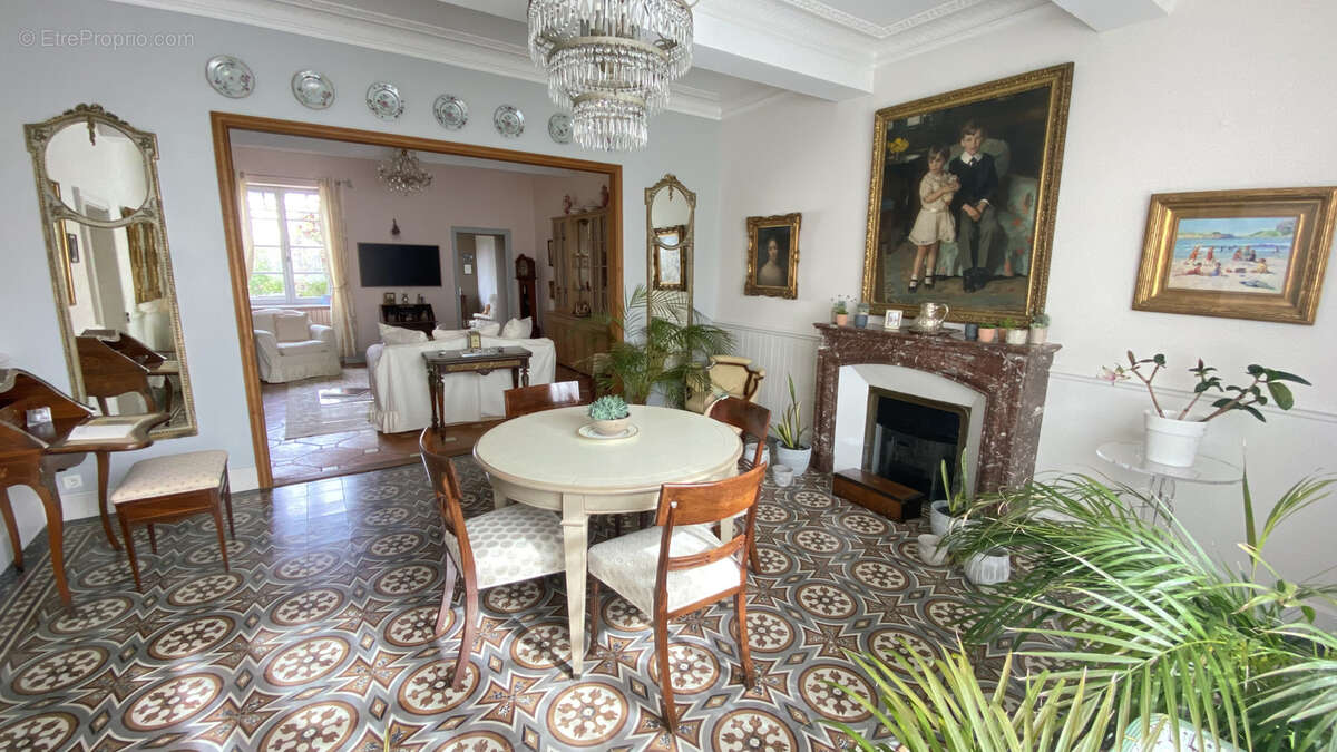 Maison à L&#039;ISLE-JOURDAIN