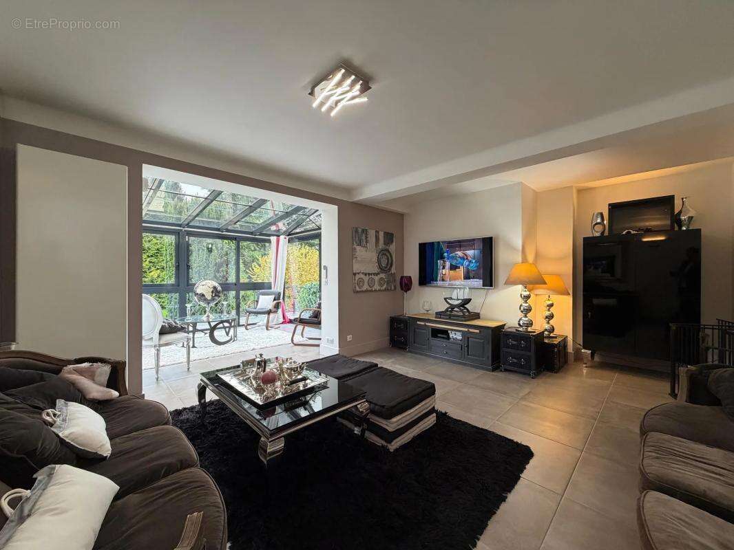 Maison à VILLIERS-SUR-MORIN