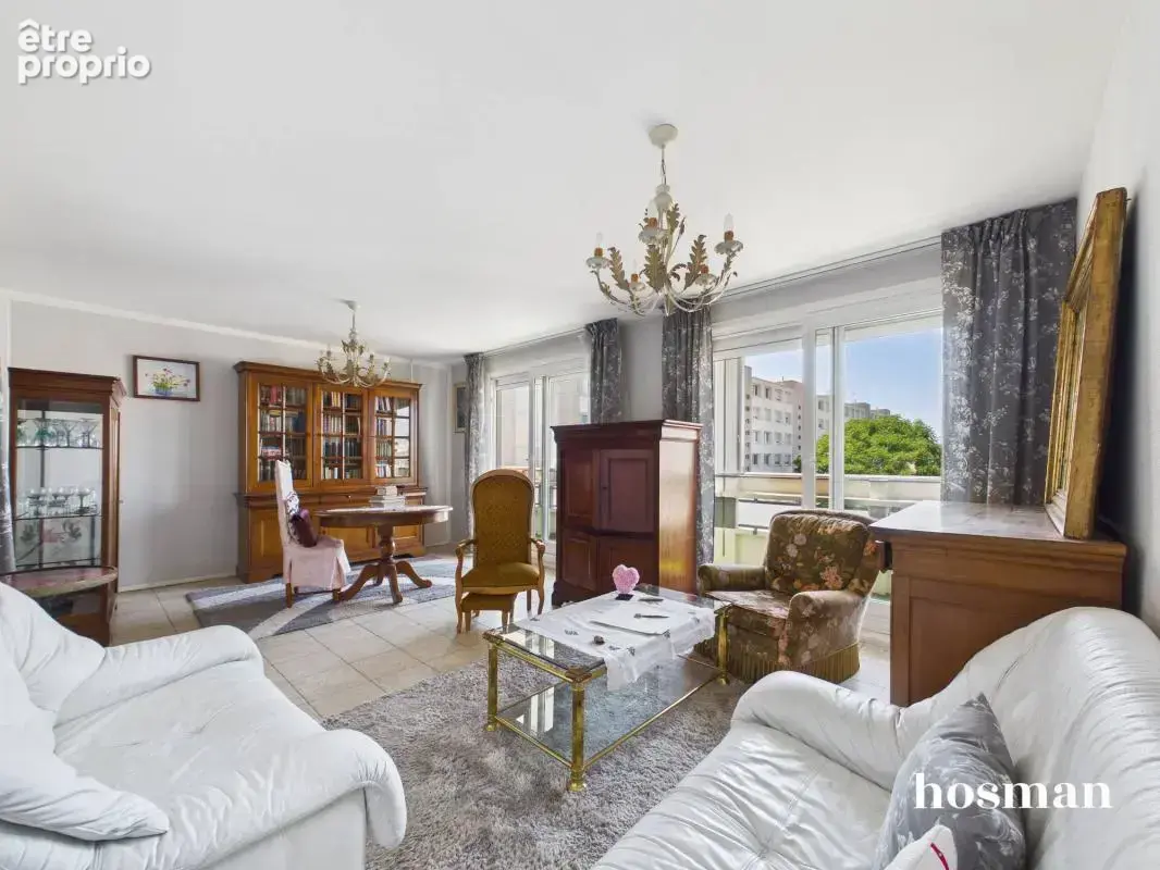 Lumineux appartement T3 de 71,64 m² - balcon - belle vue dégagée - Rue Hippolyte Kahn, Villeurbanne - photo 2