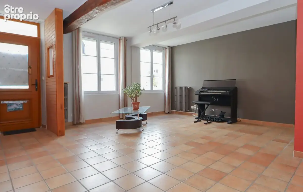 Maison 5 pièces 129 m² à vendre à Neuville-Aux-Bois (45170) - photo 2
