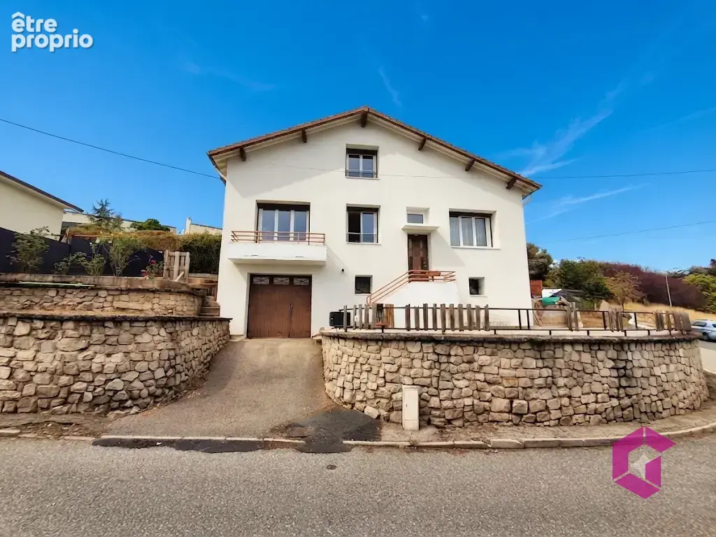 Photo Maison à Unieux au prix de 189 000€