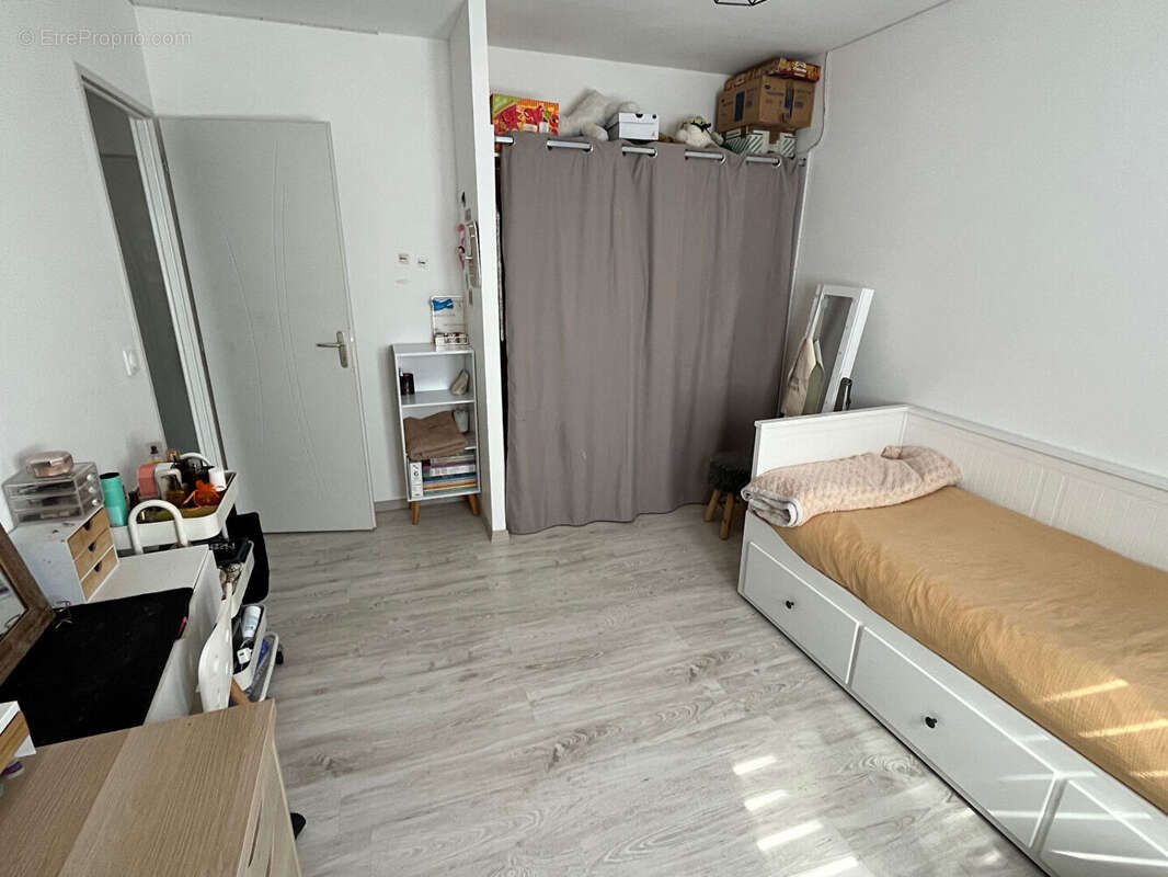 Maison à ENTRECHAUX