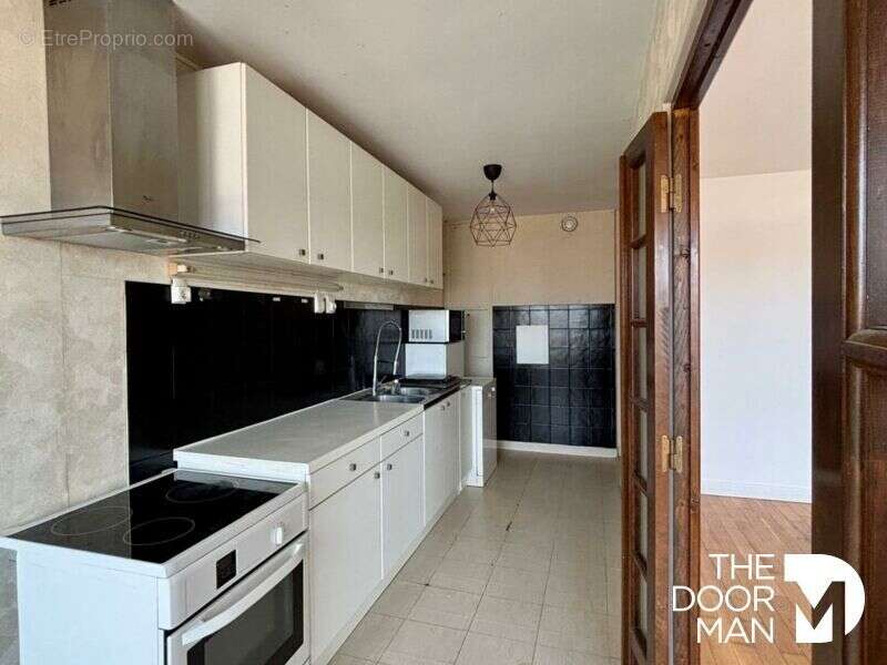 Appartement à LES ESSARTS-LE-ROI