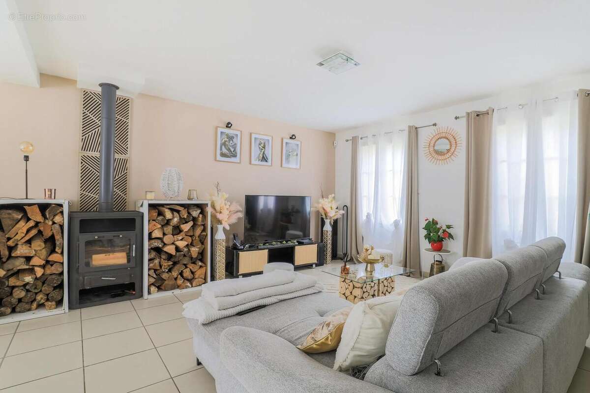Photo 2 - Maison à BRETEUIL