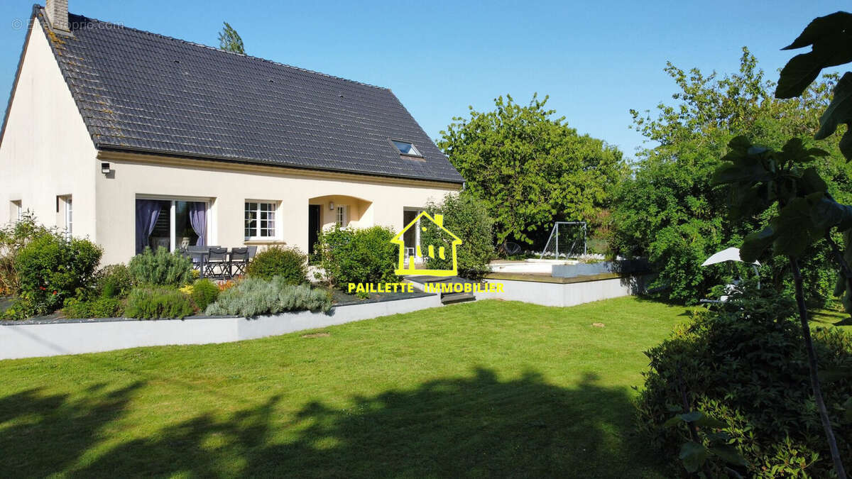 Maison à SAINT-JOUIN-BRUNEVAL