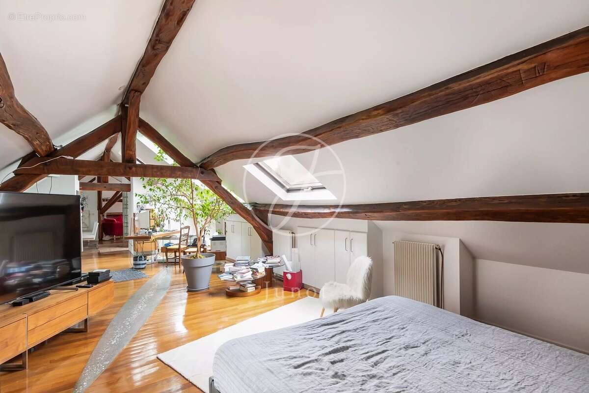 Appartement à PARIS-18E