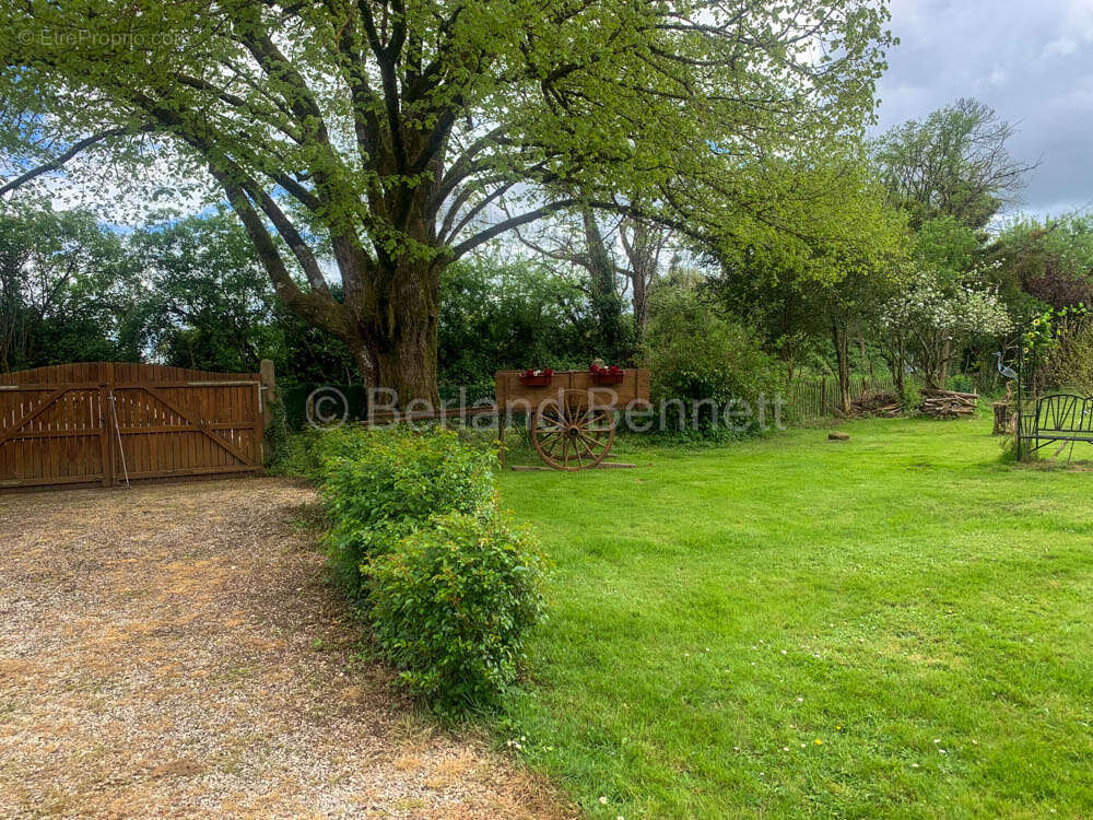 Maison à SAUZE-VAUSSAIS