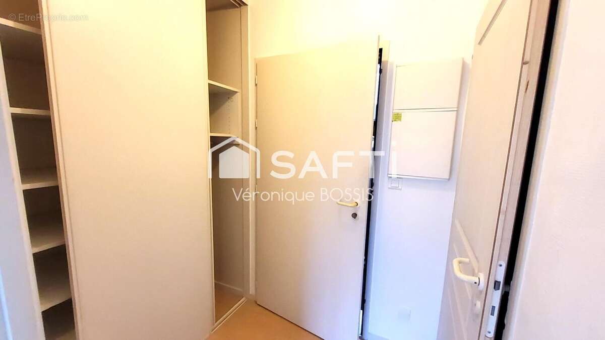 Appartement 35 m² à La Roche-Sur-Yon  - photo 8