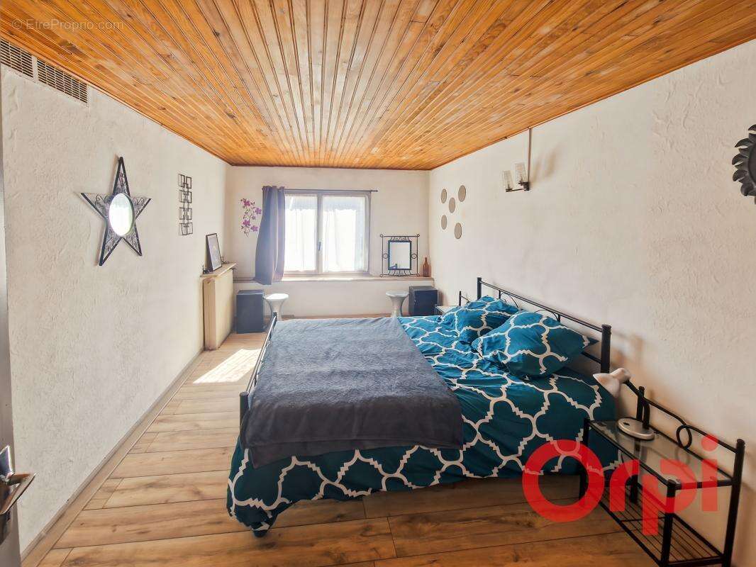 Maison à GROSSOUVRE