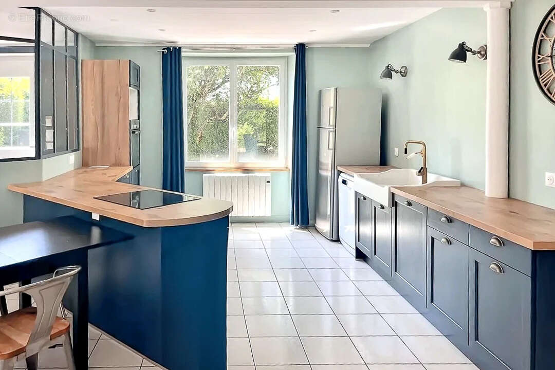 Maison à DOMPIERRE-SUR-MER