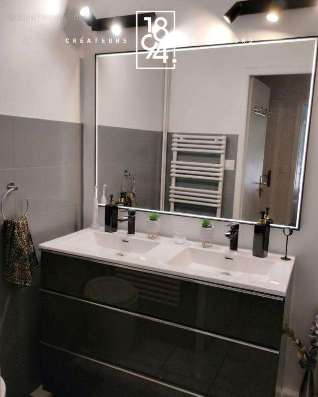 Appartement à MEYLAN