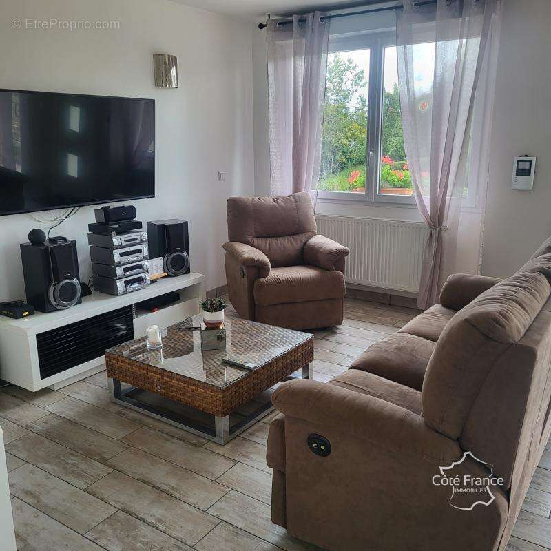 Maison à SAINT-JEAN-DE-DAYE