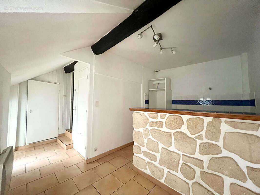 Appartement à BRIE-COMTE-ROBERT