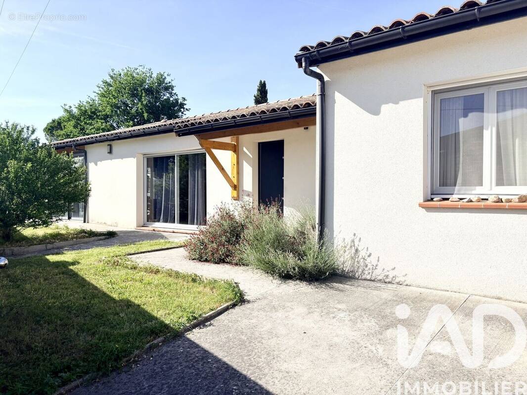 Photo 1 - Maison à VILLENEUVE-LES-BOULOC