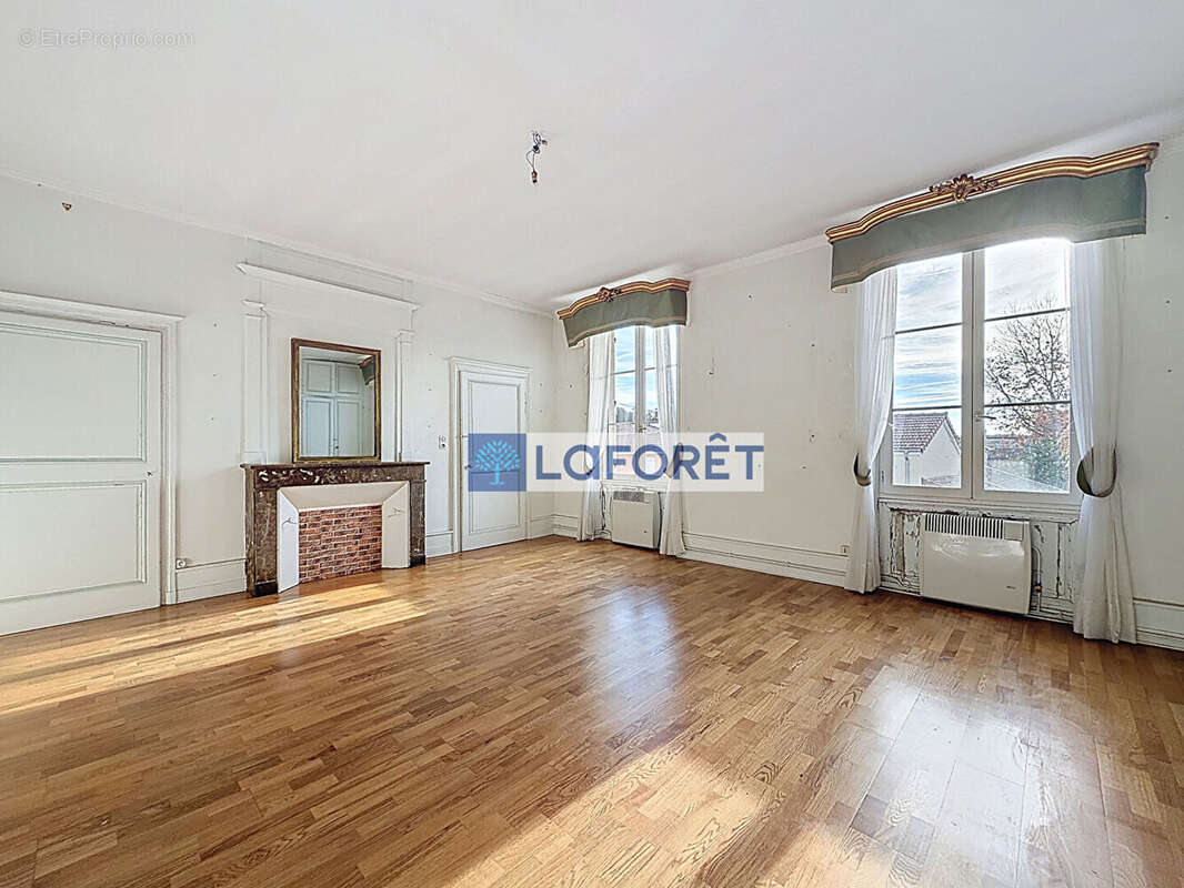 Maison à ECLARON-BRAUCOURT-SAINTE-LIVIERE