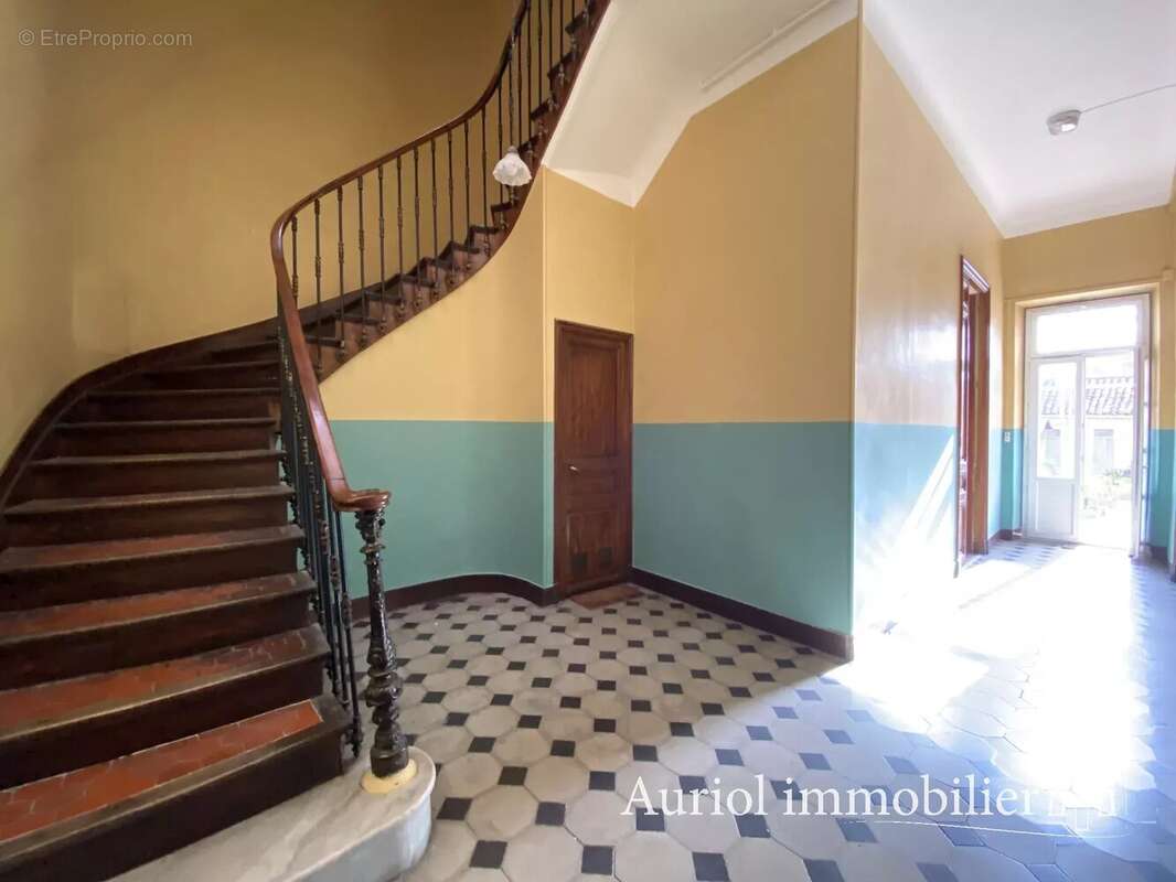 Appartement à AURIOL