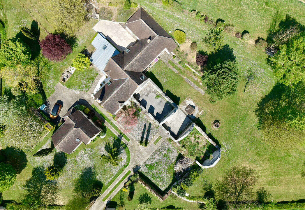 Maison à LONGUEVILLE