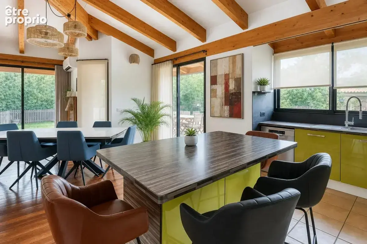 Grande maison avec piscine et jardin arboré à Aubagne - photo 9