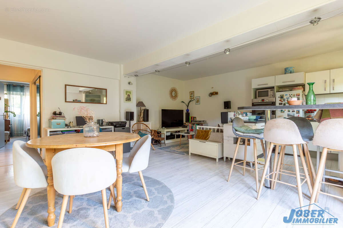 Appartement à NOGENT-SUR-MARNE