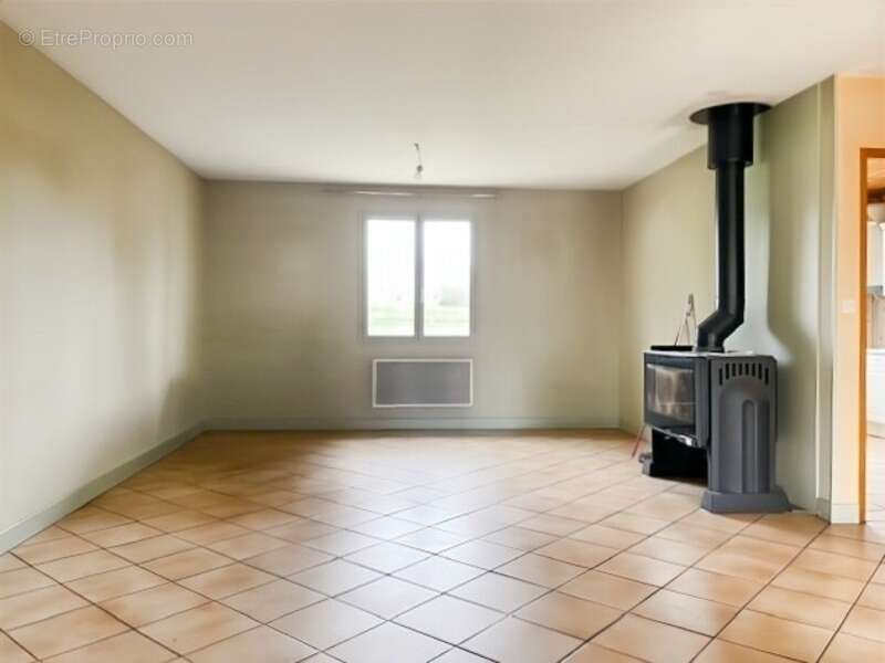 Maison à VERNEUIL-SUR-VIENNE