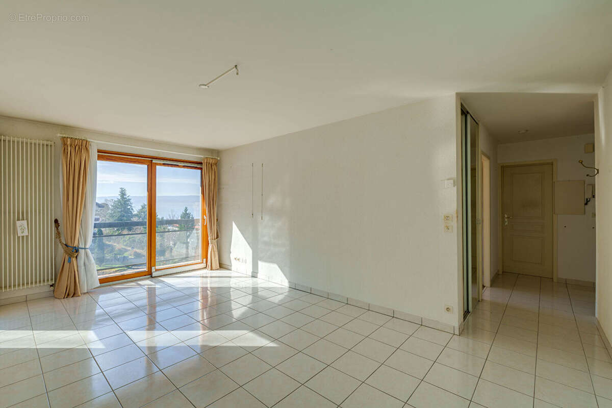 Appartement à EVIAN-LES-BAINS