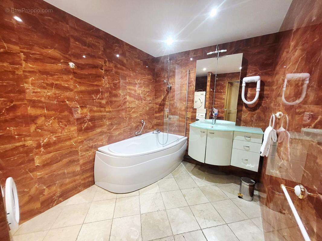 Opportunité Exceptionnelle : Ensemble Immobilier de Charme Entre Paris et Orléans. Idéal Investissement Locatif ! - photo 10