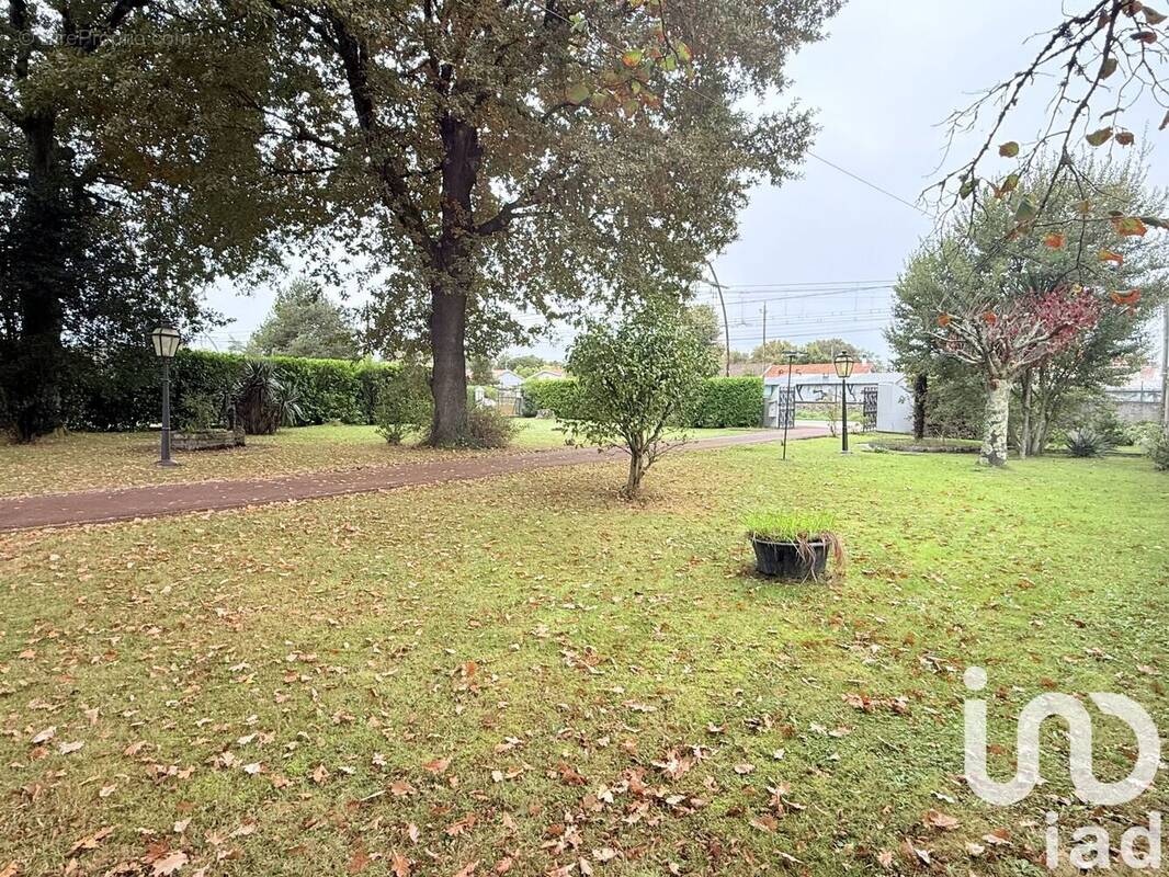 Photo 1 - Terrain à PESSAC