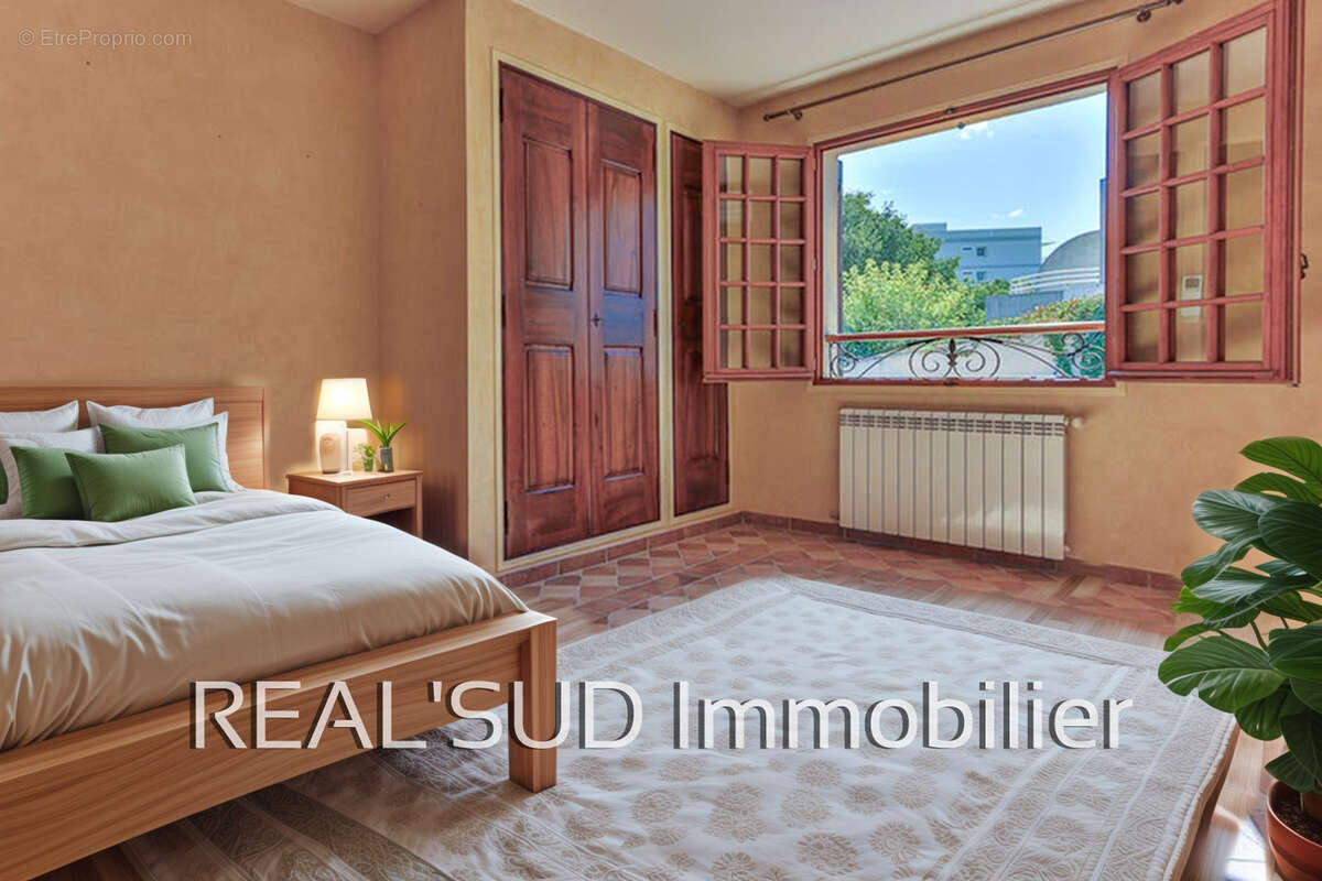 Marseille 13009, Sainte Marguerite au calme belle maison 6 pièces avec piscine - photo 11