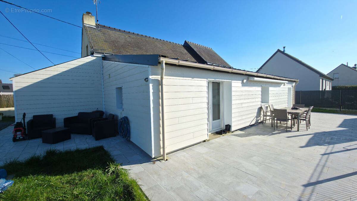 Grande maison familiale d'environ 135m² avec vie de plain-pied, jardin et piscine en campagne de Trignac - photo 16
