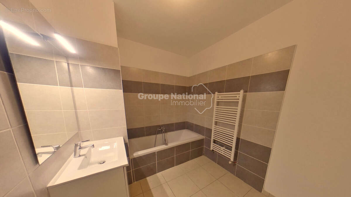 Appartement à LE THOR