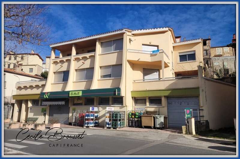 Appartement à SAINT-LAURENT-DE-CERDANS