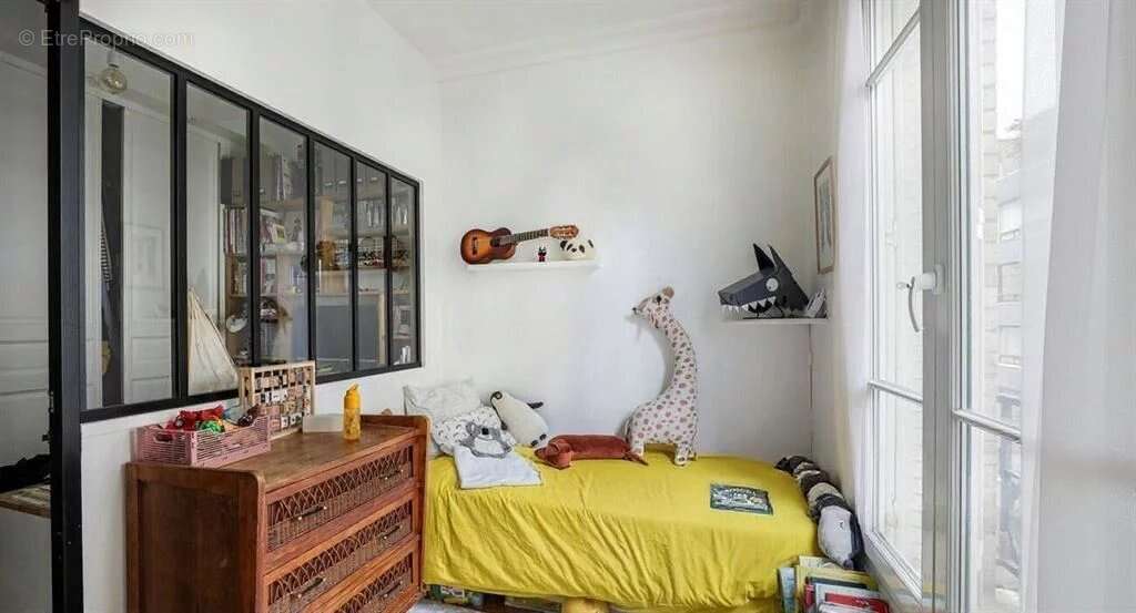 Appartement à PARIS-20E