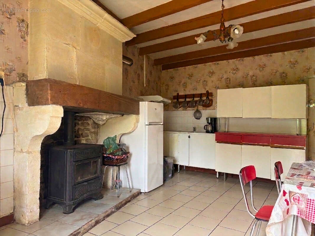 Maison à SAINTE-SEVERE