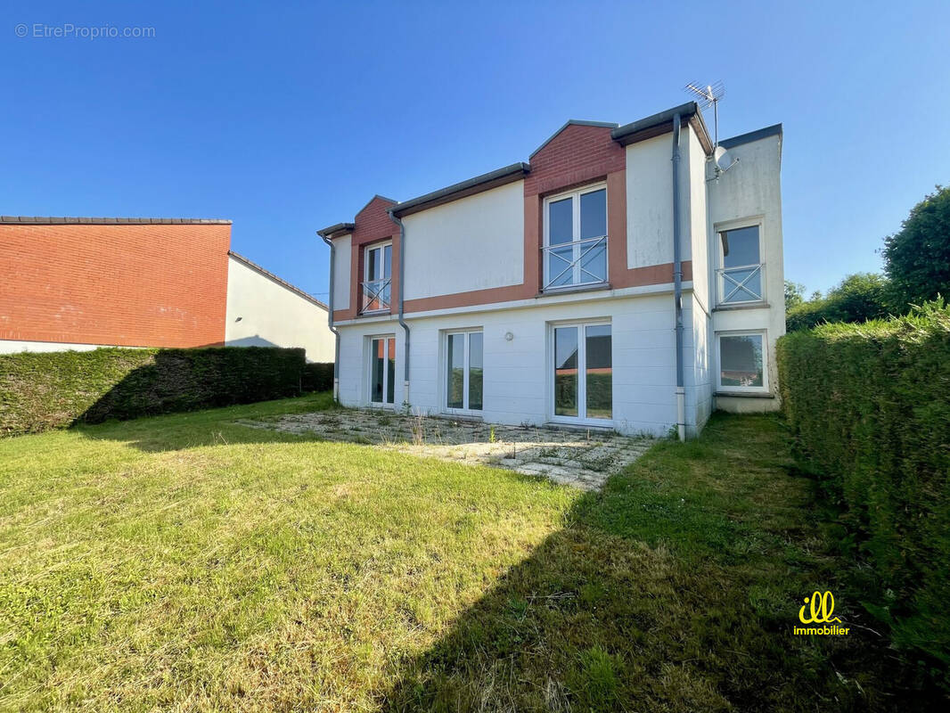 Maison à CHARLEVILLE-MEZIERES