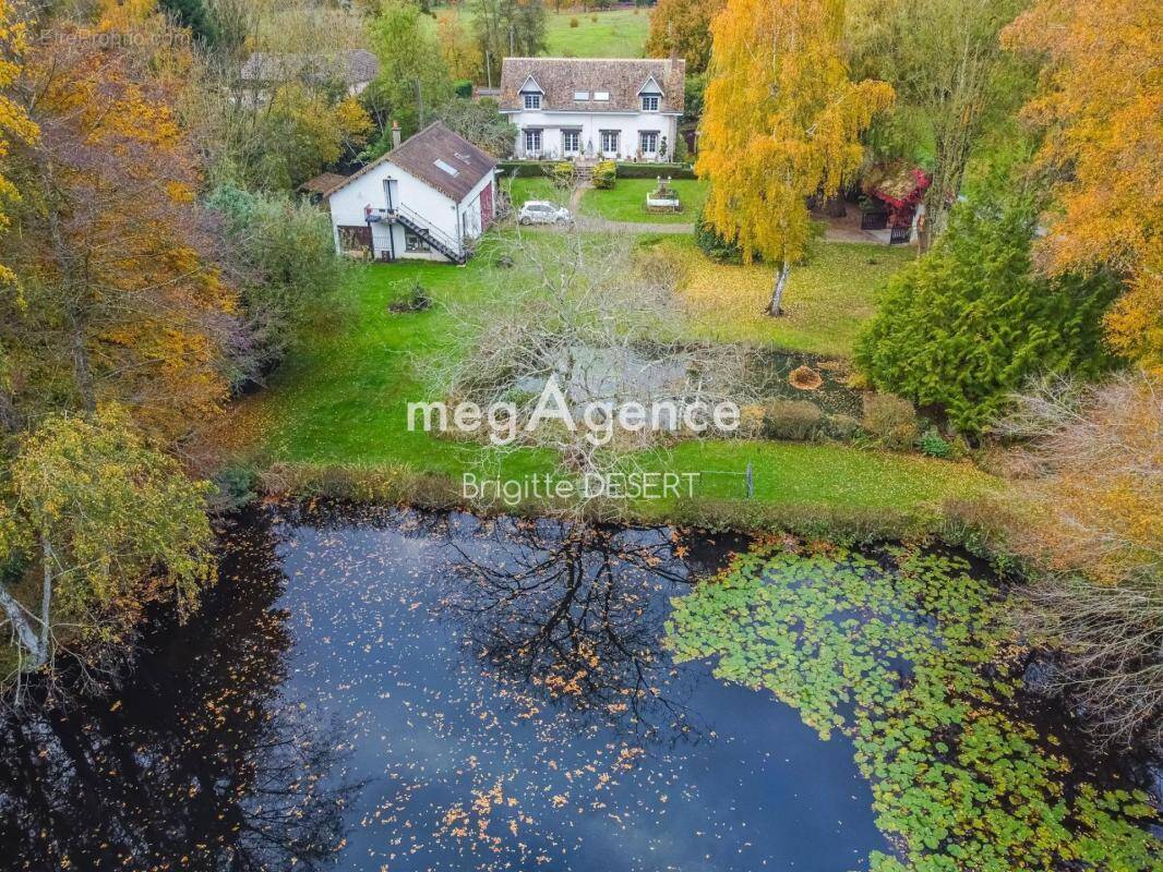Maison à TORCE-EN-VALLEE