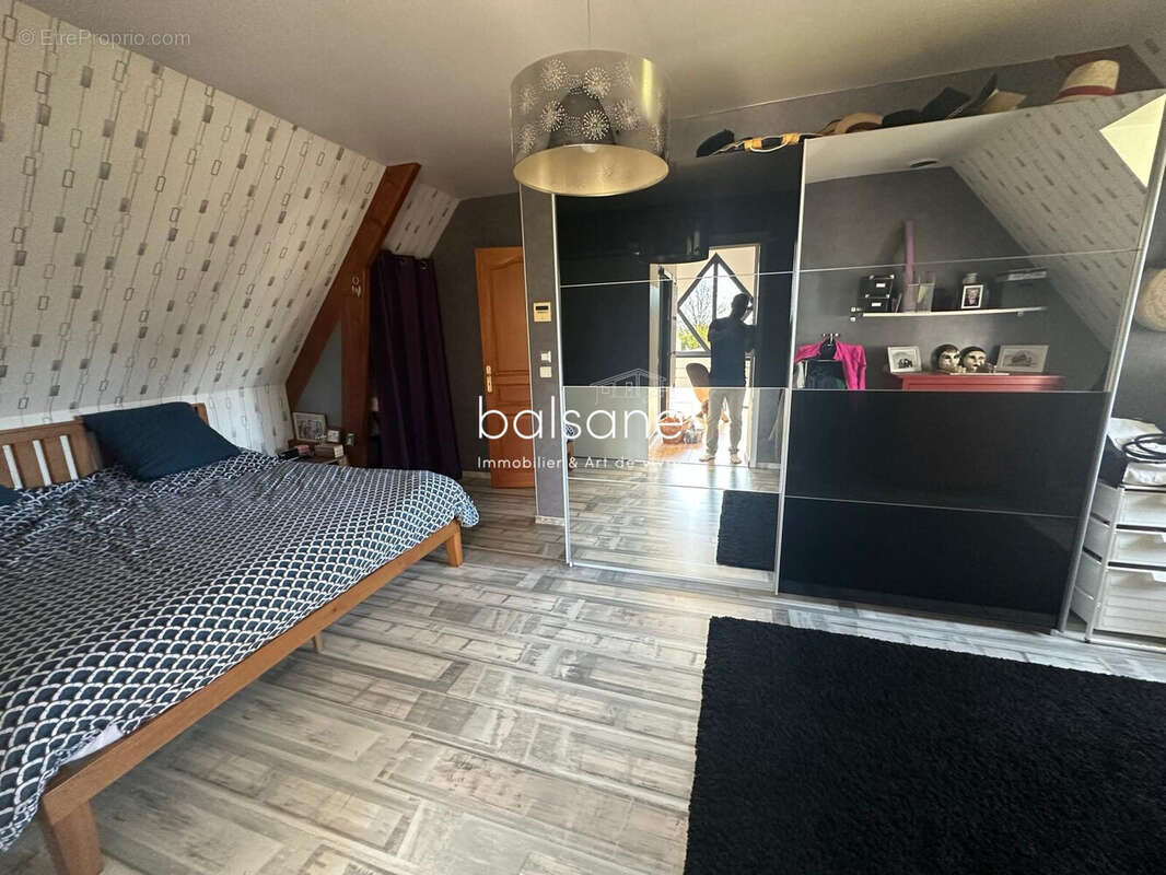 Maison à TOURVILLE-LA-CAMPAGNE