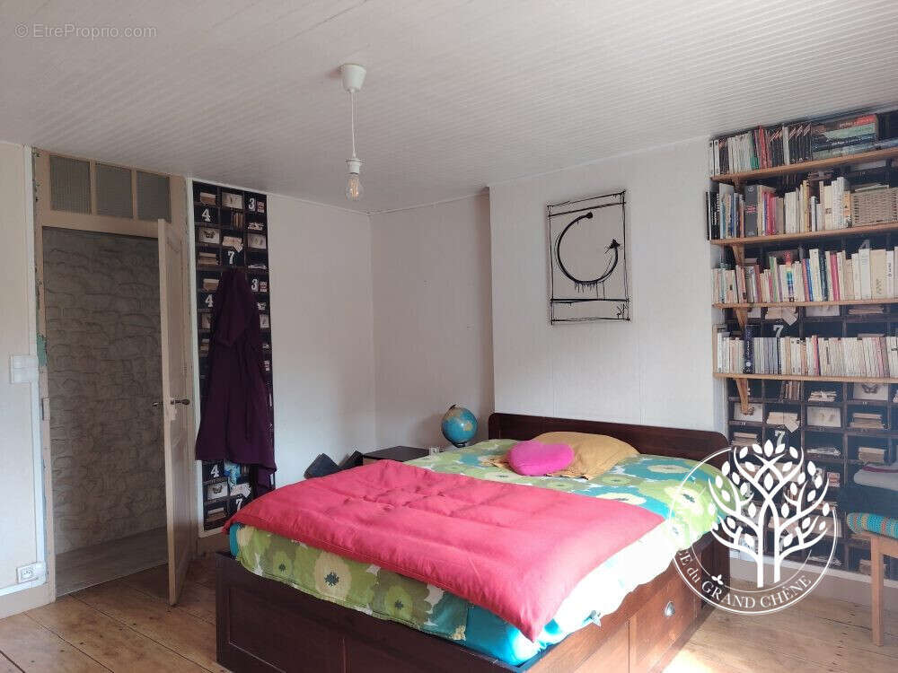 chambre vue jardin - Maison à SAINT-SAVINIEN