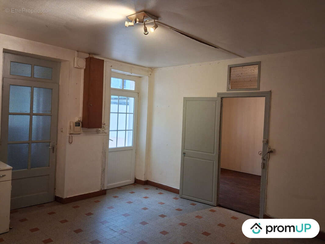 Maison à SABLE-SUR-SARTHE