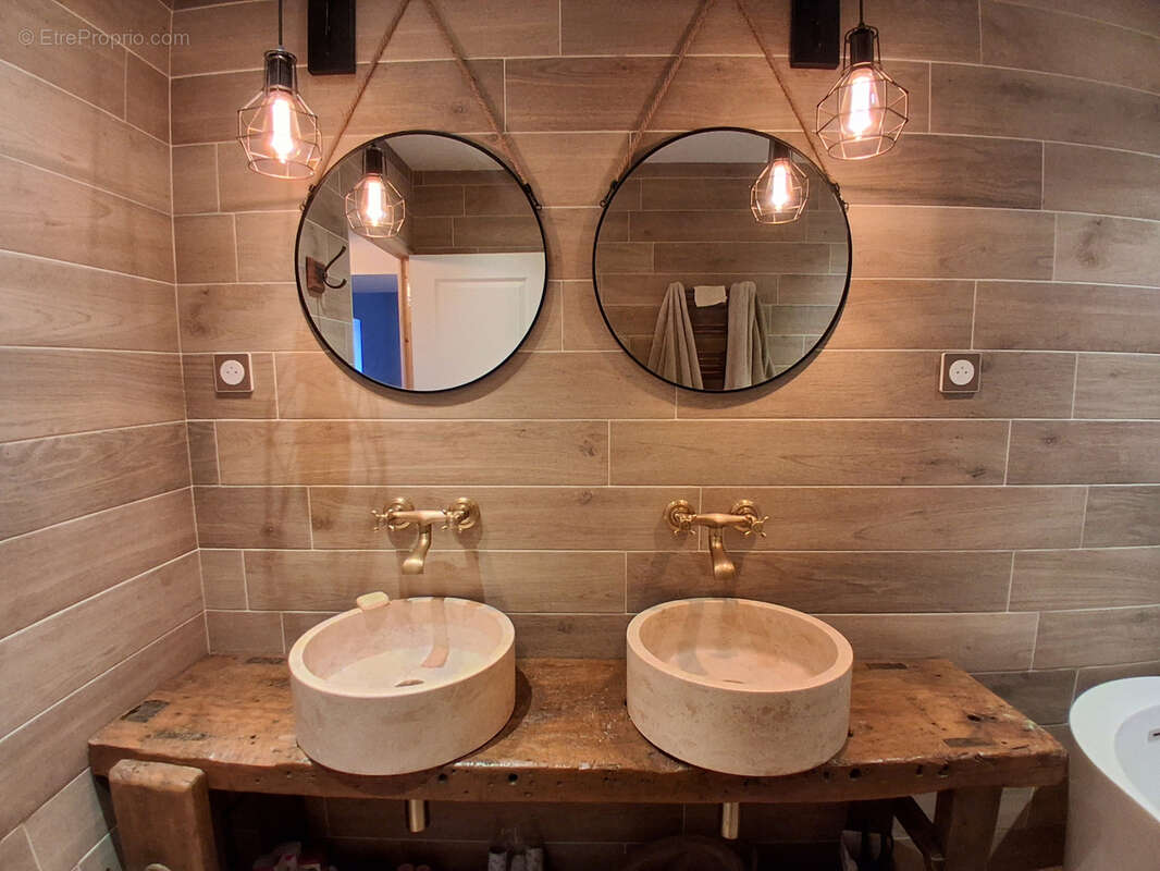 Maison à FLEURY-LA-MONTAGNE