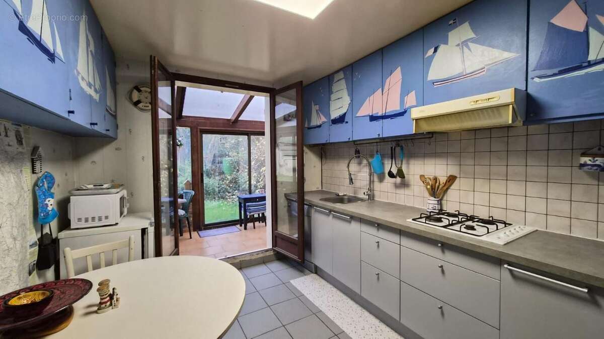 Maison à SAINT-GERMAIN-LES-ARPAJON