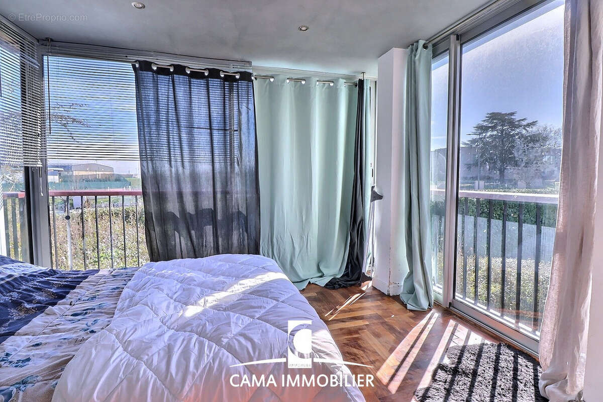 Appartement à FONTENAY-LE-FLEURY