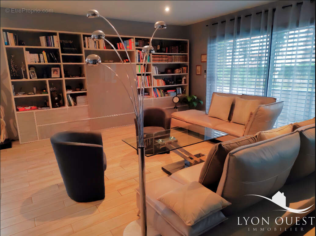 Maison à CHARBONNIERES-LES-BAINS