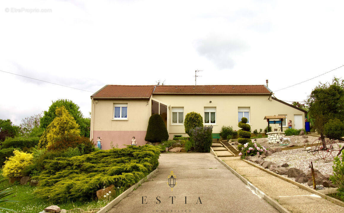 Maison à MALZEVILLE