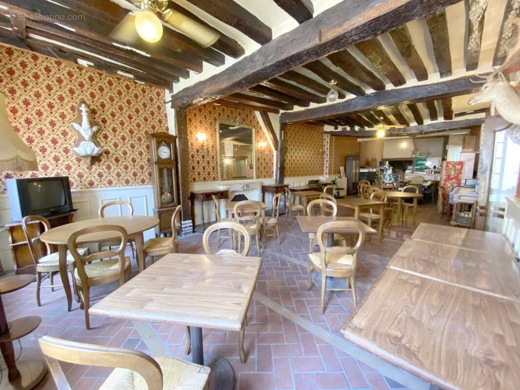 Maison à VILLENEUVE-SUR-YONNE