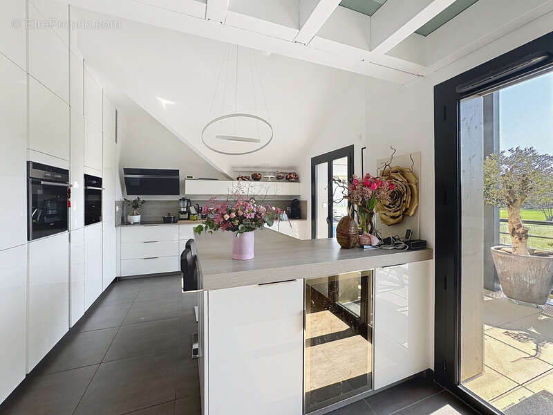 Appartement à PREVESSIN-MOENS