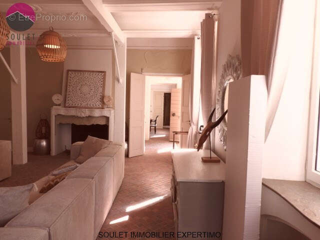 Maison à L'ISLE-SUR-LA-SORGUE