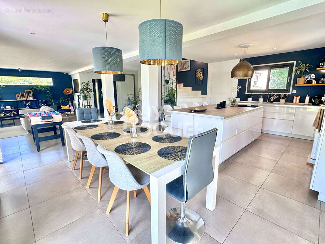 Maison à CHAMPCUEIL