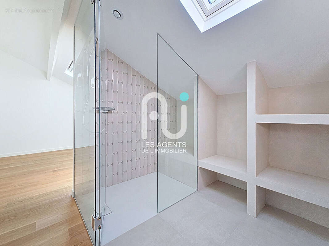 Maison à ASNIERES-SUR-SEINE